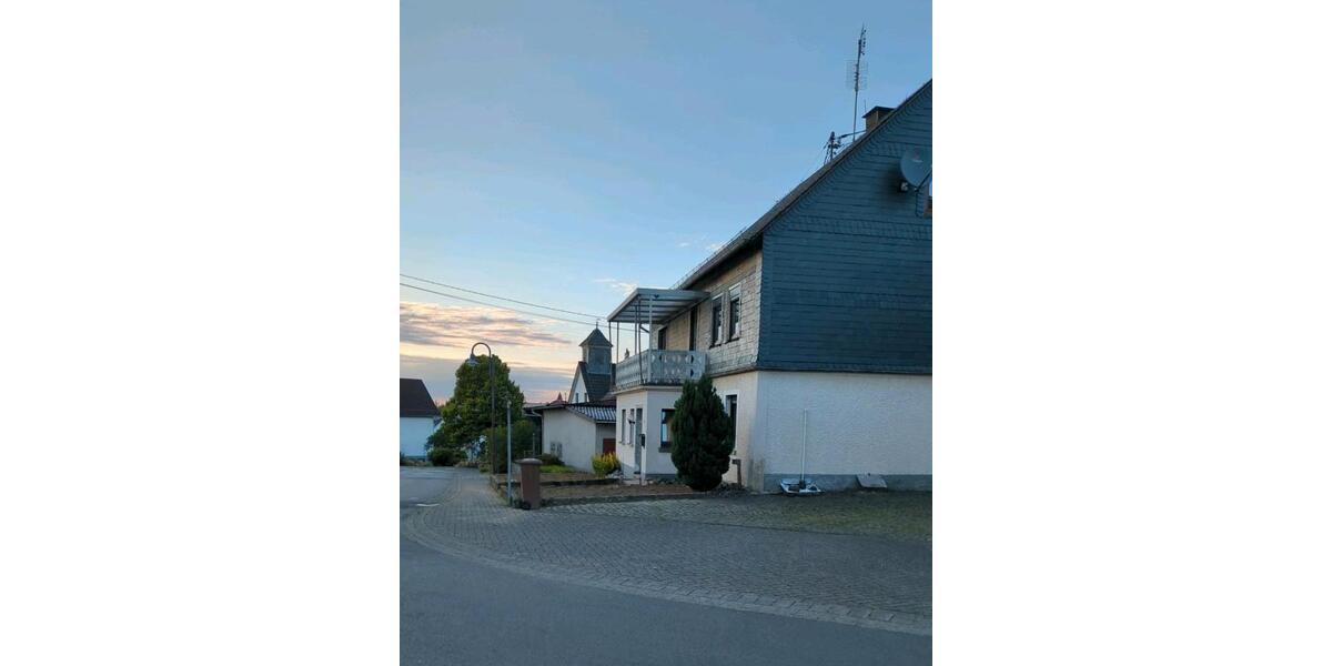 Bauernhaus, Landhaus Hachenburg - 7 Zimmer, 180 m&sup2;, 249.000&euro; | Angebot:24148949