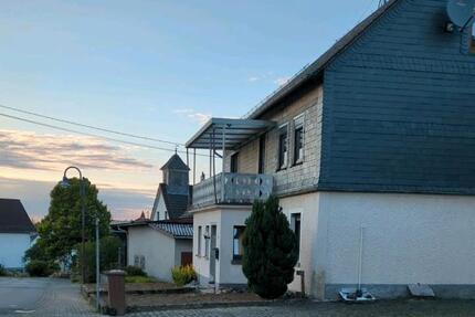 Haus Hachenburg - 7 Zimmer, 180 m&sup2;, 249.000&euro; | Angebot:24148949