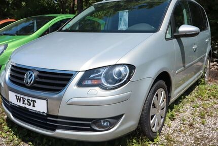 VW Touran 211.000 km 2.490 &euro; Kreuztal 57223