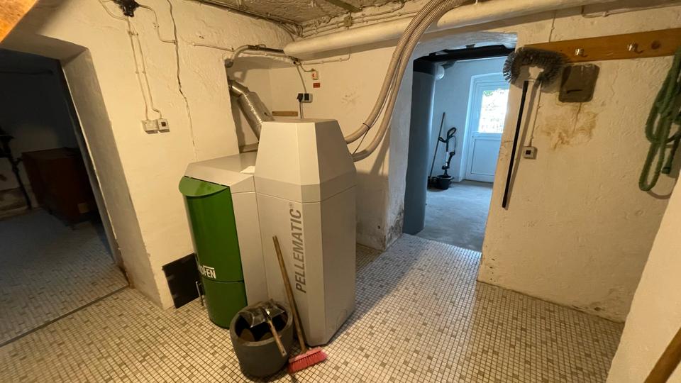 Einfamilienhaus Kirchhundem - 7 Zimmer, 170 m&sup2;, 240.000&euro; | Angebot:26890861