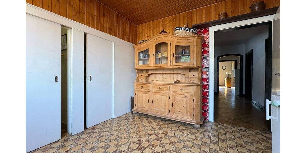 Mehrfamilienhaus, Wohnhaus Betzdorf - 9 Zimmer, 280 m&sup2;, 298.900&euro; | Angebot:25691886