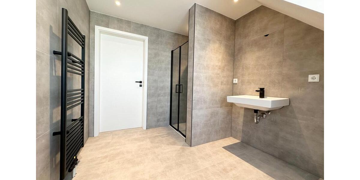 Etagenwohnung Siegen - 2 Zimmer, 34 m&sup2;, 118.000&euro; | Angebot:26425132
