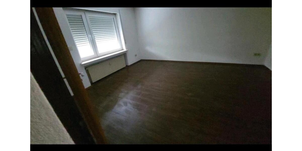 Mehrfamilienhaus, Wohnhaus Bad Laasphe - 13 Zimmer, 250 m&sup2;, 70.000&euro; | Angebot:26682934