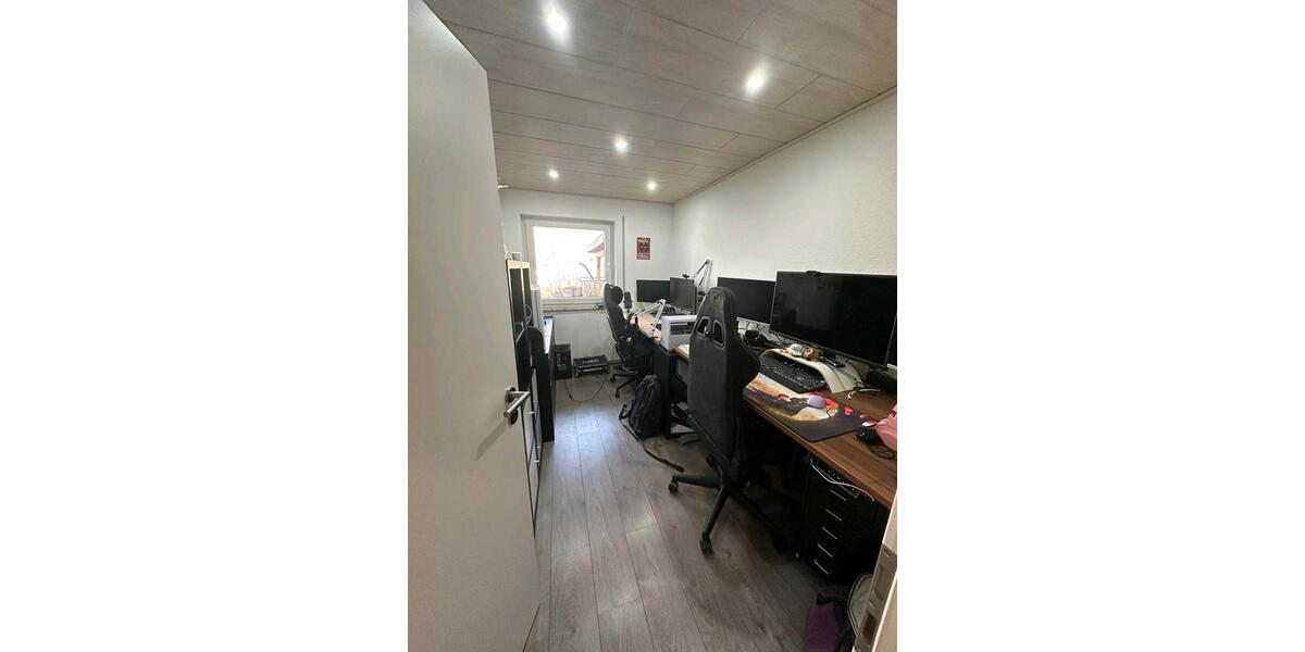 Erdgeschoßwohnung Kreuztal - 3 Zimmer, 80 m&sup2;, 800&euro; | Angebot:26048924