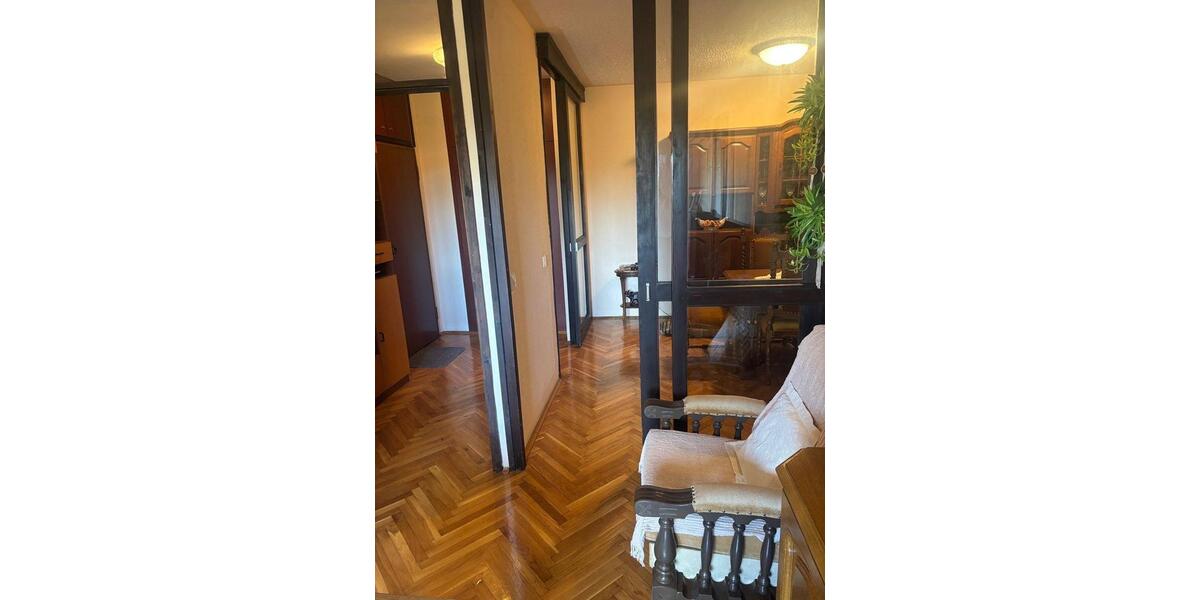 Etagenwohnung Siegen - 3 Zimmer, 78 m&sup2;, 650&euro; | Angebot:23803815