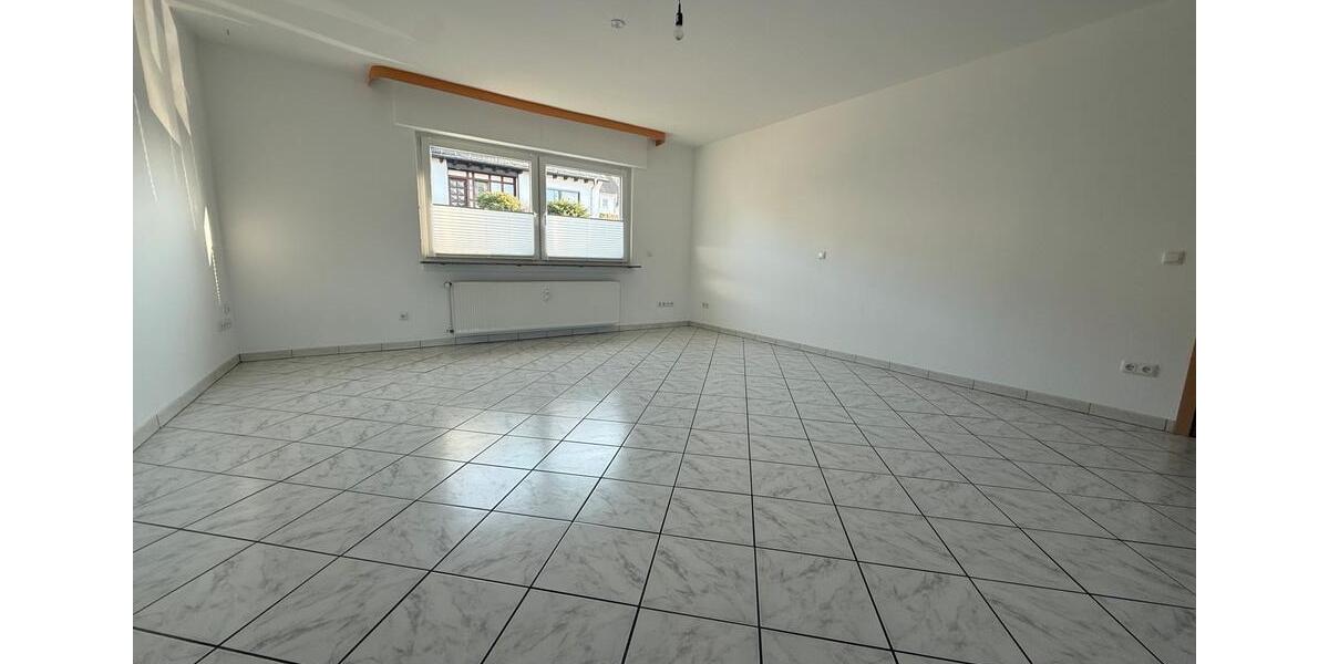 Erdgeschoßwohnung Wilnsdorf - 5 Zimmer, 125 m&sup2;, 1.200&euro; | Angebot:25366357