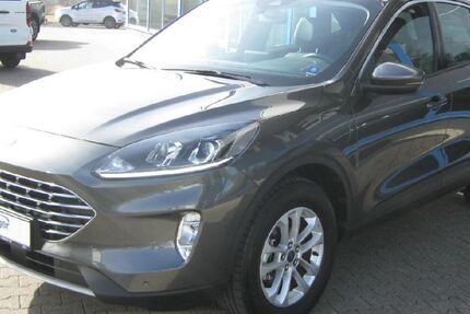 Ford Kuga 10.410 km 29.490 &euro; Erndtebrück 57339