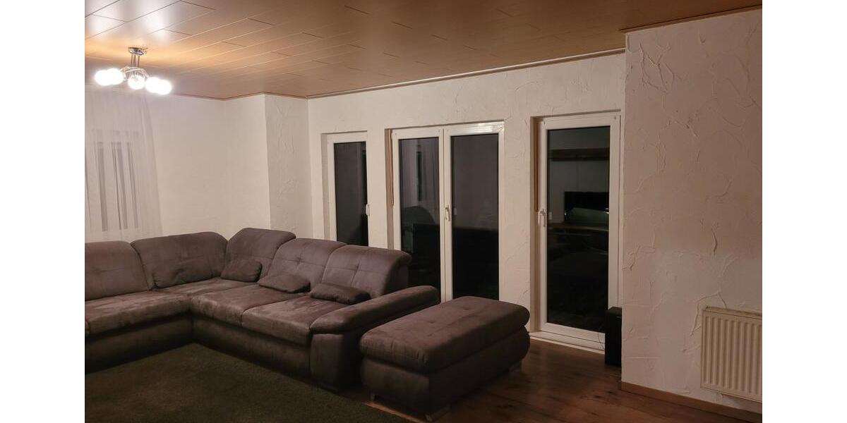 Einfamilienhaus Neunkirchen - 5 Zimmer, 121 m&sup2;, 1.450&euro; | Angebot:24554264