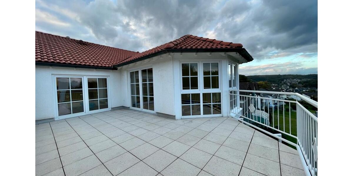 Dachgeschoßwohnung Netphen - 1 Zimmer, 94 m&sup2;, 1.134&euro; | Angebot:25656488