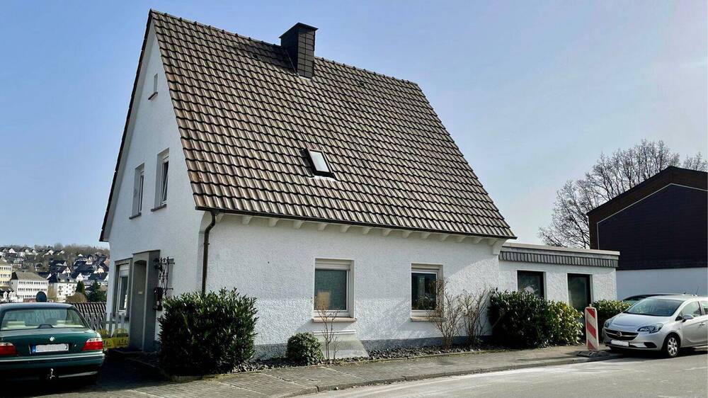 Einfamilienhaus Olpe - 7 Zimmer, 134 m&sup2;, 340.000&euro; | Angebot:26289935