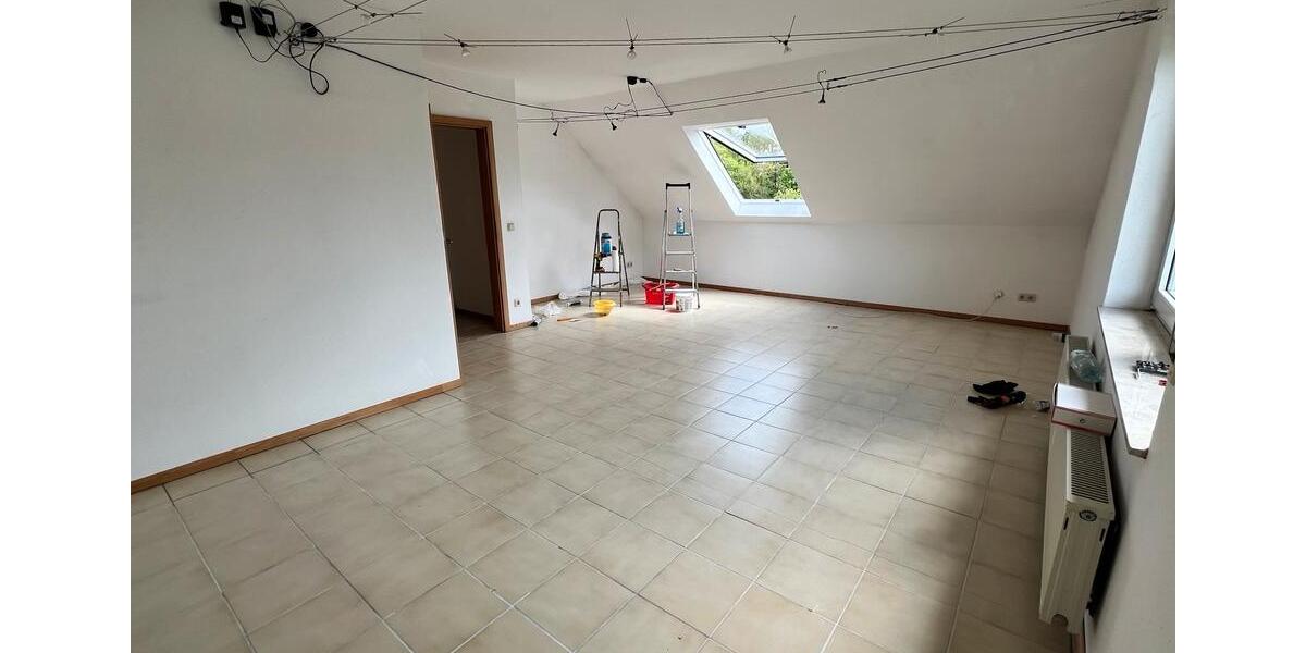 Einfamilienhaus Reichshof - 7 Zimmer, 190 m&sup2;, 1.600&euro; | Angebot:26434486