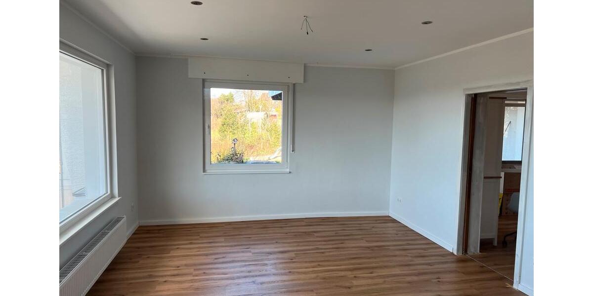 Einfamilienhaus Reichshof - 8 Zimmer, 213 m&sup2;, 459.000&euro; | Angebot:26956239