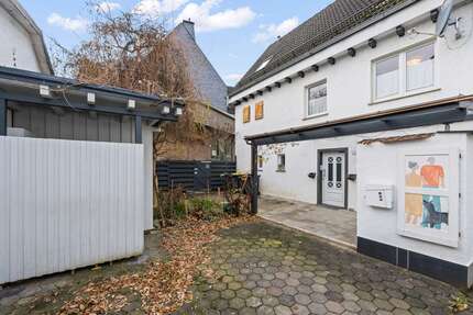 Haus Attendorn - 3 Zimmer, 100 m&sup2;, 950&euro; | Angebot:24566630