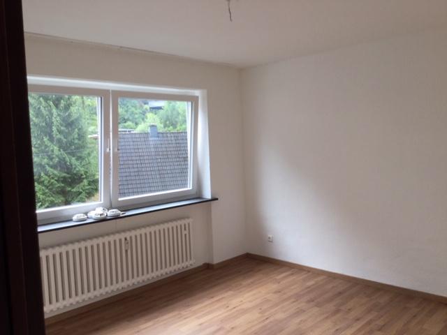 Etagenwohnung Siegen Dillnhütten - 3 Zimmer, 82 m&sup2;, 560&euro; | Angebot:26089494