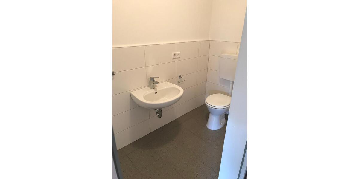 Dachgeschoßwohnung Weitefeld - 3.5 Zimmer, 80 m&sup2;, 660&euro; | Angebot:25931550