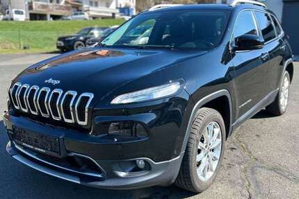 Jeep Cherokee 92.000 km 14.900 &euro; Haiger 35708
