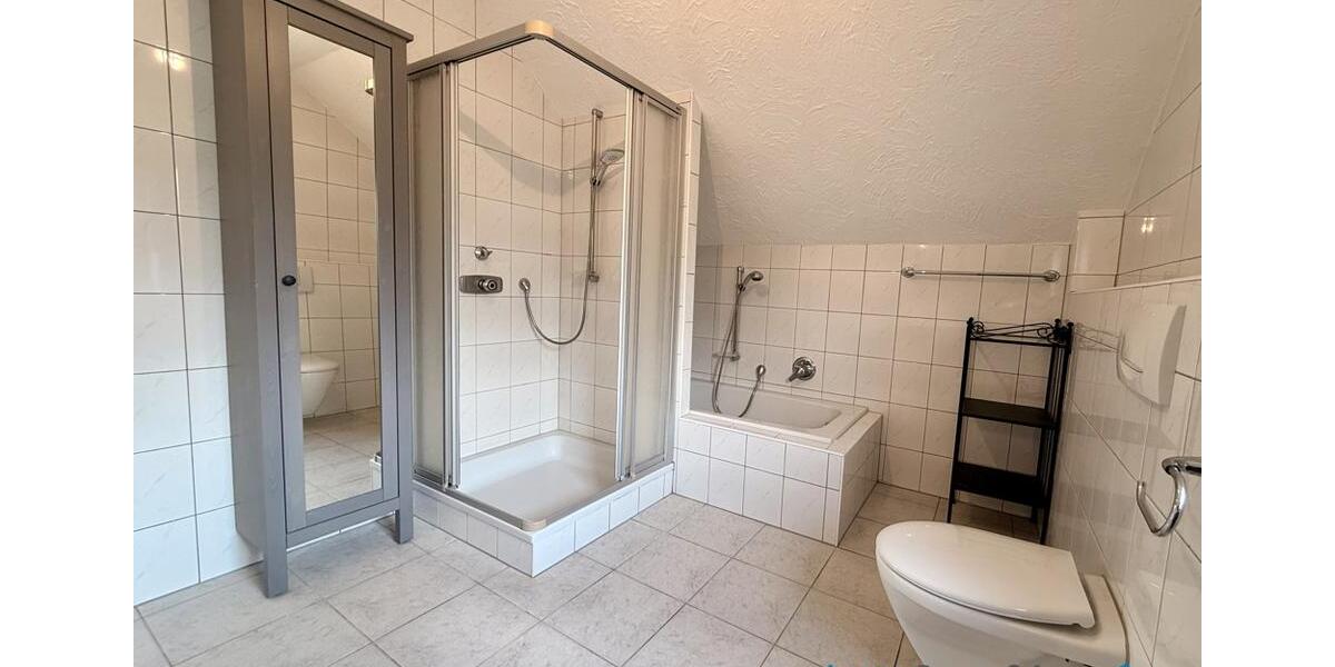Dachgeschoßwohnung Mudersbach - 3 Zimmer, 99 m&sup2;, 941&euro; | Angebot:26649392