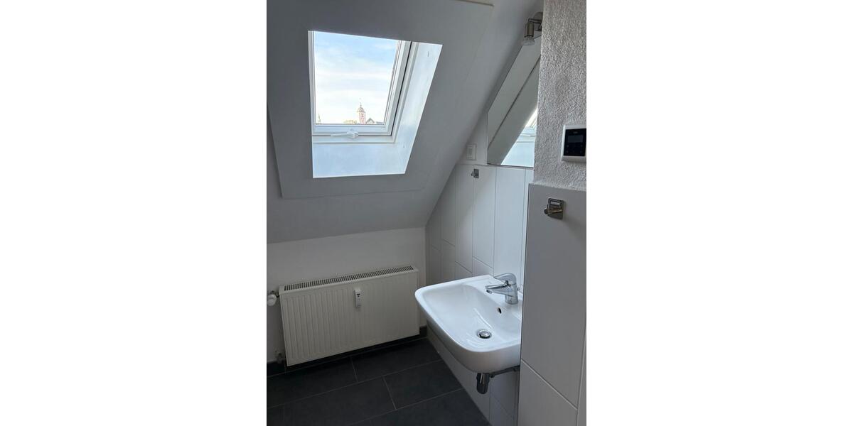 Dachgeschoßwohnung Siegen Kaan-Marienborn - 3 Zimmer, 75 m&sup2;, 179.000&euro; | Angebot:25960743