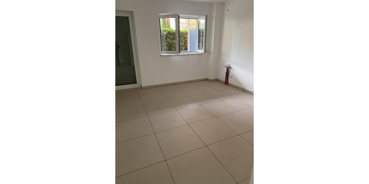 Erdgeschoßwohnung Pracht - 2 Zimmer, 70 m&sup2;, 1.300&euro; | Angebot:24984263