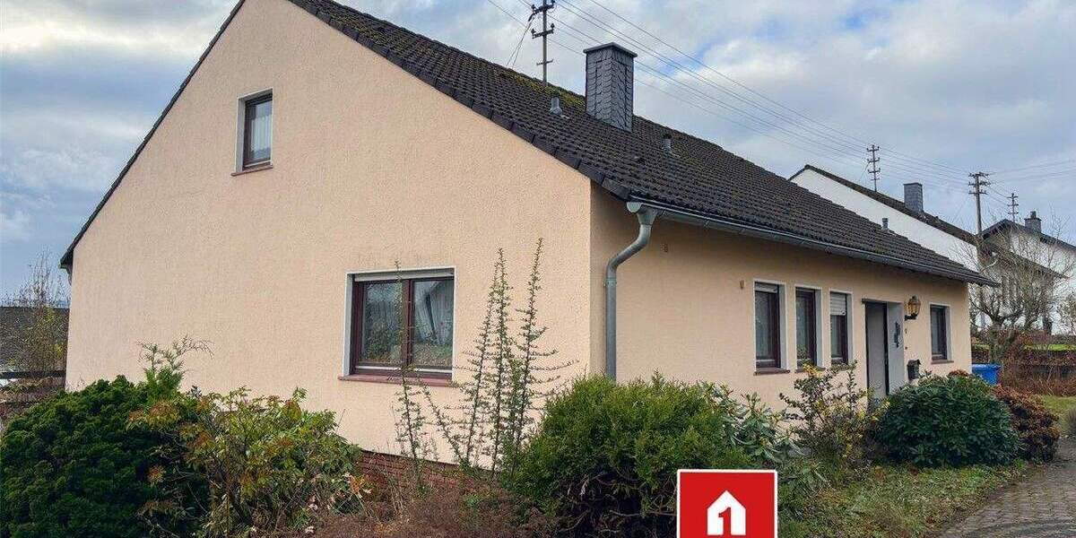 Bungalow Molzhain - 4 Zimmer, 121 m&sup2;, 249.000&euro; | Angebot:25738127