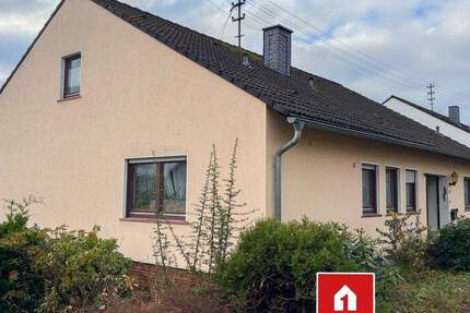 Haus Molzhain - 4 Zimmer, 121 m&sup2;, 249.000&euro; | Angebot:25738127