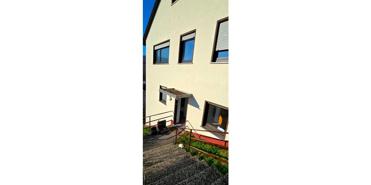 Erdgeschoßwohnung Siegen Weidenau - 4 Zimmer, 85 m&sup2;, 750&euro; | Angebot:25861351