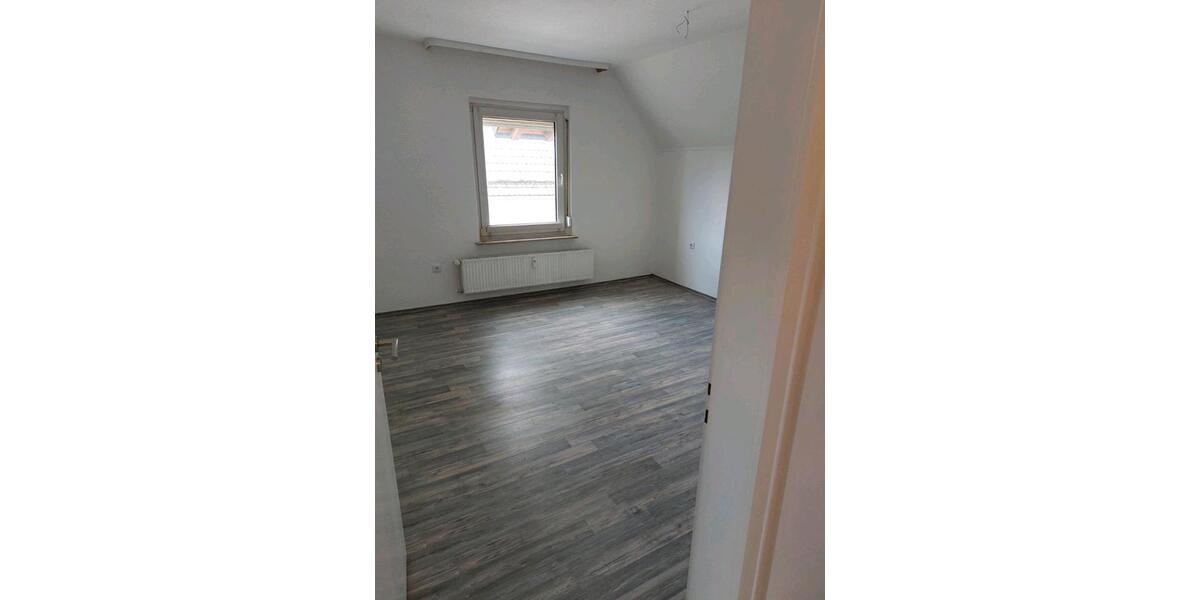Etagenwohnung Hilchenbach - 3.5 Zimmer, 67 m&sup2;, 850&euro; | Angebot:25349127