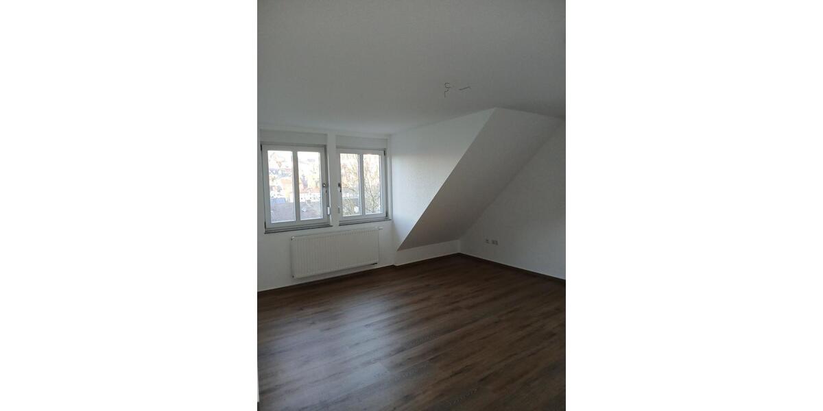 Dachgeschoßwohnung Siegen Kaan-Marienborn - 3 Zimmer, 88 m&sup2;, 940&euro; | Angebot:25714499
