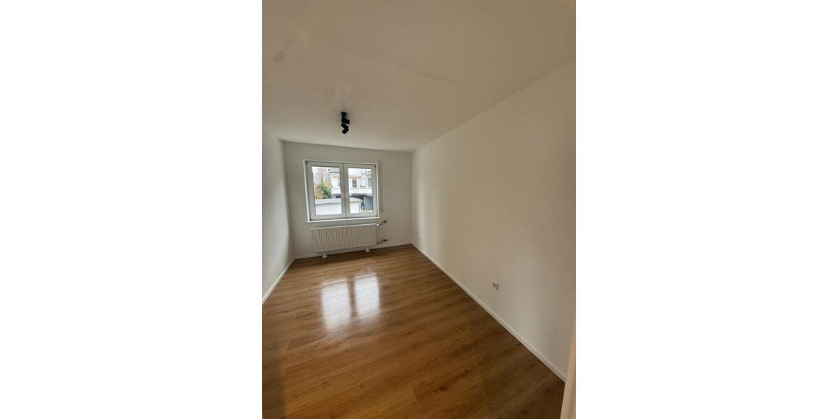 Etagenwohnung Siegen - 3 Zimmer, 95 m&sup2;, 239.000&euro; | Angebot:27266823