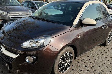 Opel Adam 73.000 km 7.995 &euro; Eschenburg - Hirzenhain Bahnhof 35713