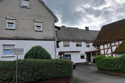 Haus Herborn - 15 Zimmer, 350 m&sup2;, 155.000&euro; | Angebot:27006077