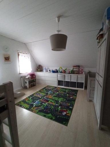 Etagenwohnung Eschenburg - 3 Zimmer, 100 m&sup2;, 800&euro; | Angebot:25715276