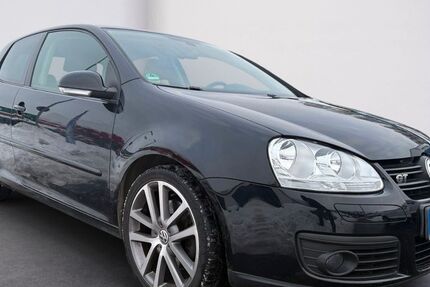 VW Golf 127.373 km 4.499 &euro; Olpe 57462