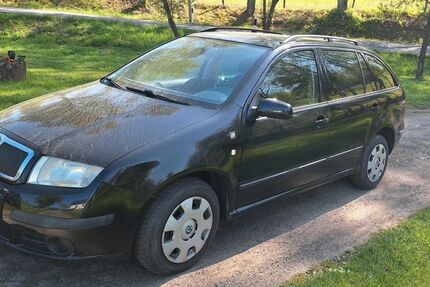 Skoda Fabia 210.855 km 2.100 &euro; Reichshof 51580