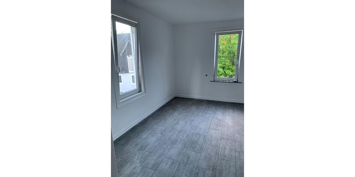 Mehrfamilienhaus, Wohnhaus Hilchenbach - 18 Zimmer, 440 m&sup2;, 445.000&euro; | Angebot:24980303