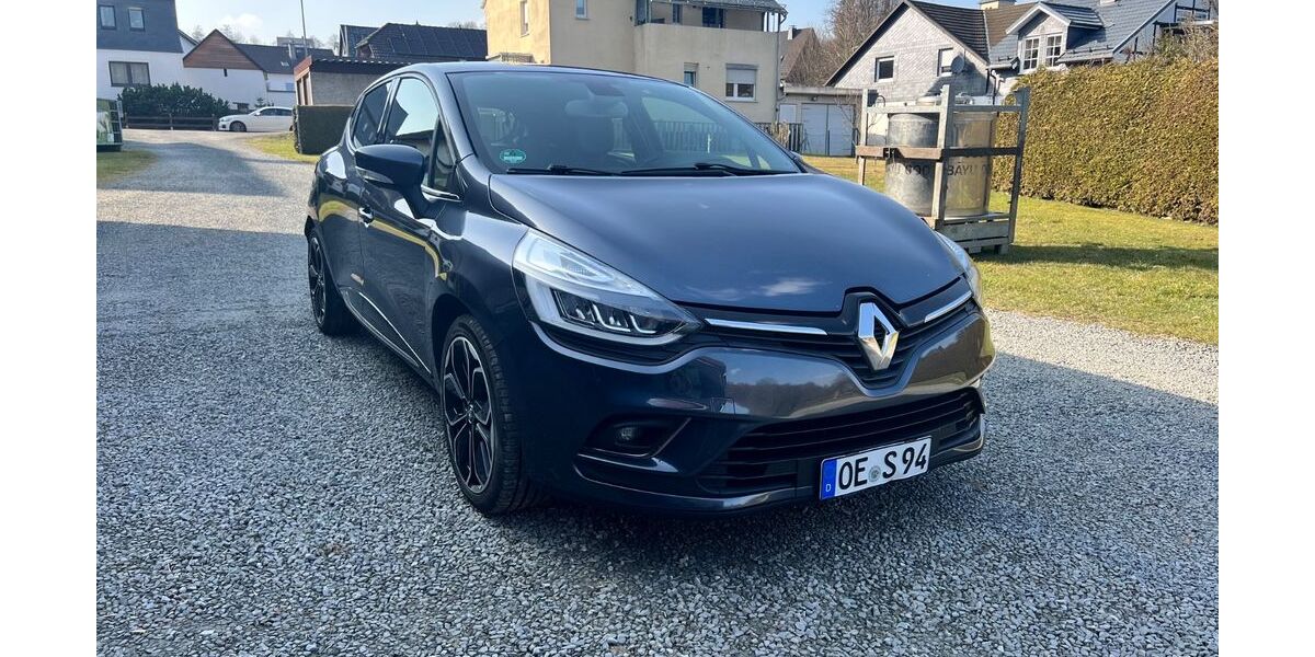 Renault Clio 165.000 km 8.800 &euro; Wenden 57482