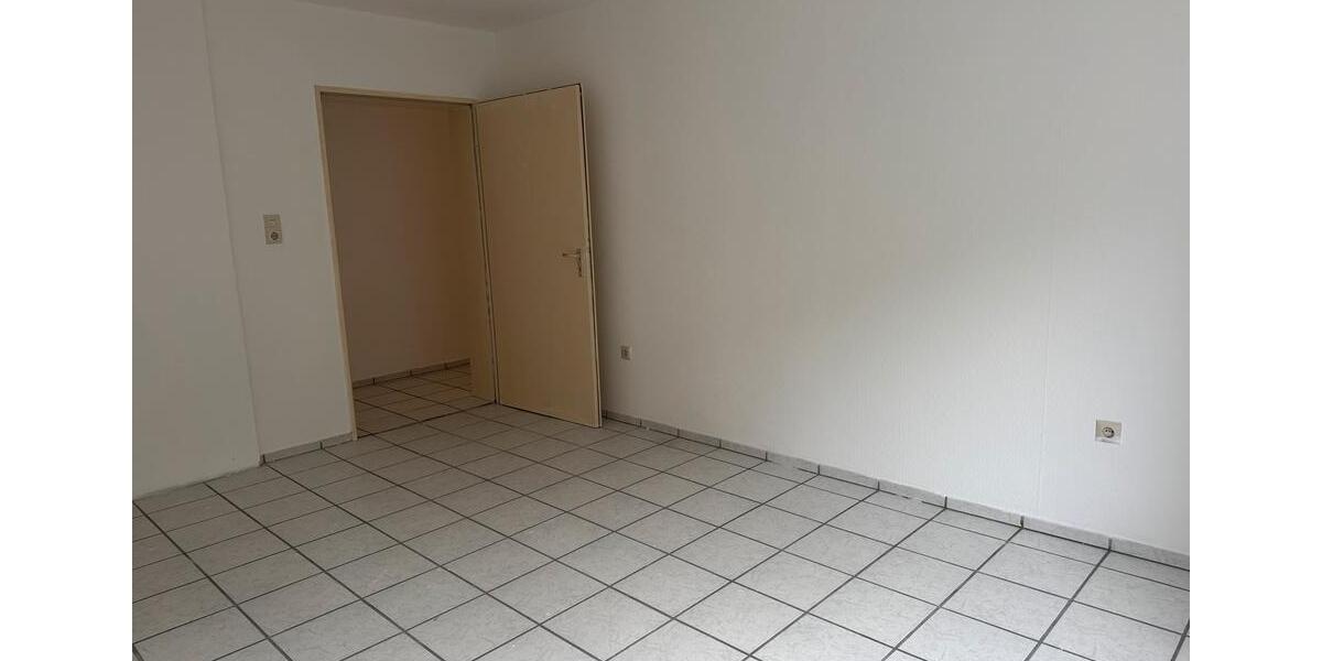 Erdgeschoßwohnung Siegen Kaan-Marienborn - 3 Zimmer, 80 m&sup2;, 650&euro; | Angebot:26238312