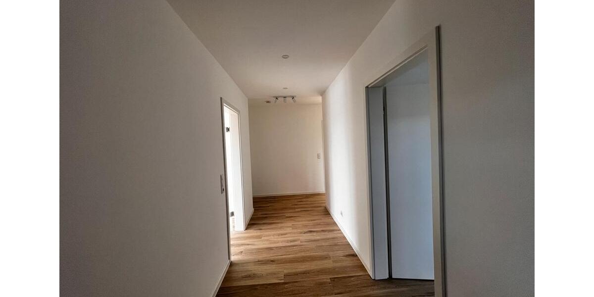 Terrassenwohnung Scheuerfeld - 3 Zimmer, 79 m&sup2;, 960&euro; | Angebot:26029666