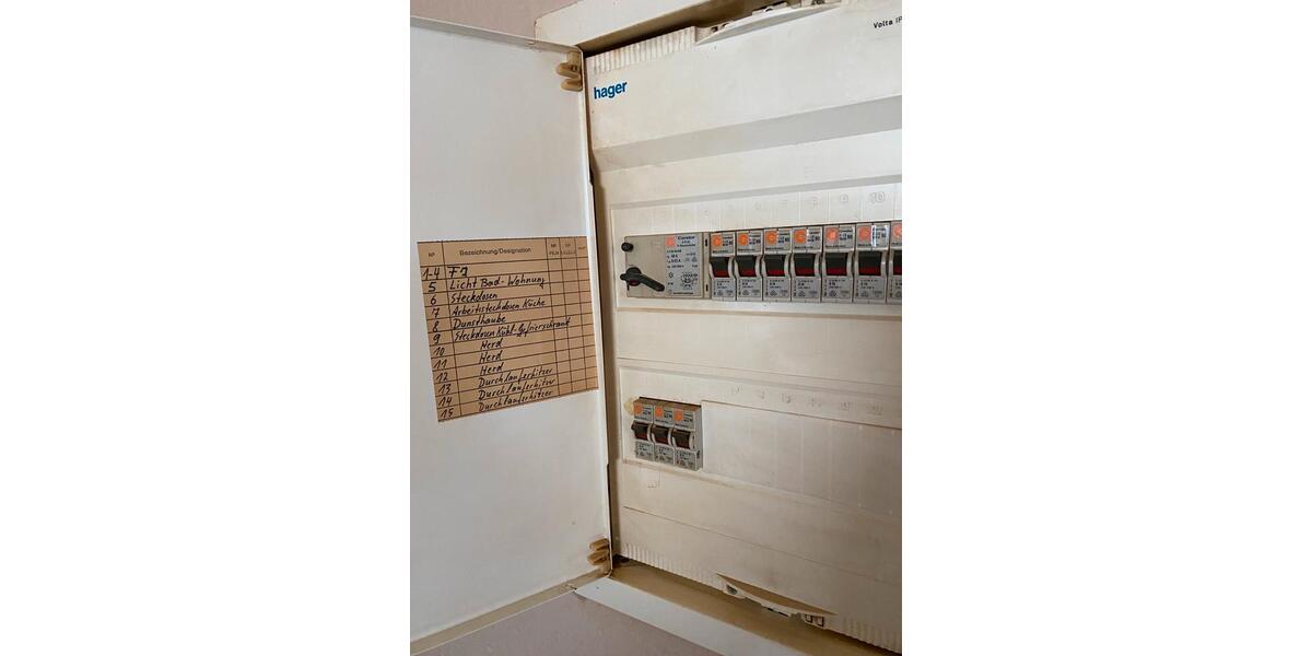 Etagenwohnung Pracht - 1 Zimmer, 22 m&sup2;, 400&euro; | Angebot:24840785