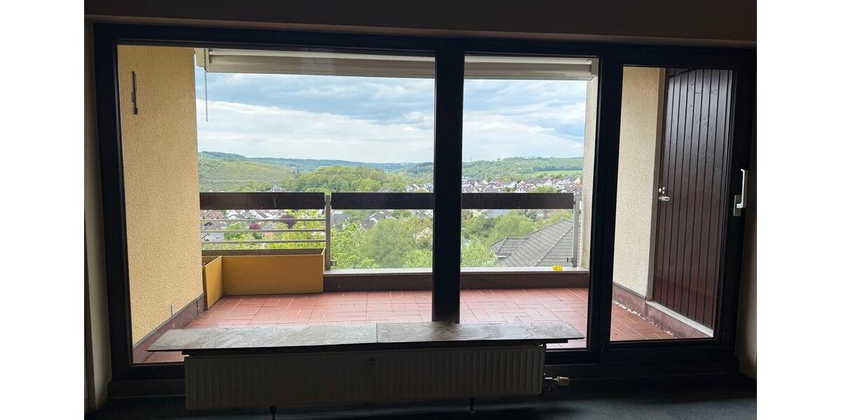 Etagenwohnung Netphen - 3 Zimmer, 90 m&sup2;, 230.000&euro; | Angebot:26493613