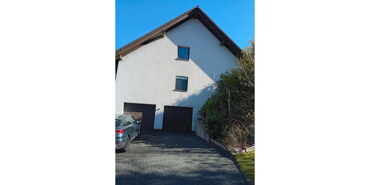 Dachgeschoßwohnung Betzdorf - 3 Zimmer, 78 m&sup2;, 630&euro; | Angebot:25380702