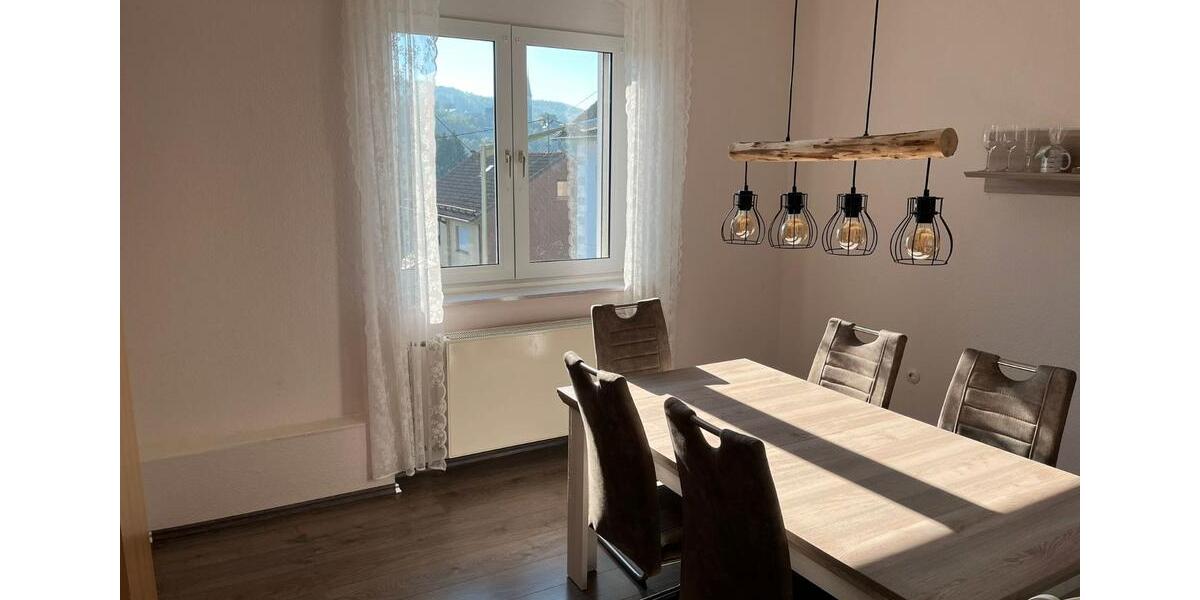 Etagenwohnung Kirchen (Sieg) - 4 Zimmer, 125 m&sup2;, 730&euro; | Angebot:26665522
