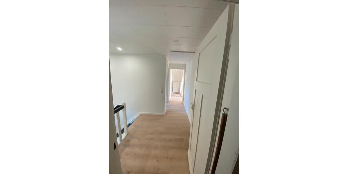 Etagenwohnung Hamm (Sieg) - 5 Zimmer, 90 m&sup2;, 800&euro; | Angebot:26040609