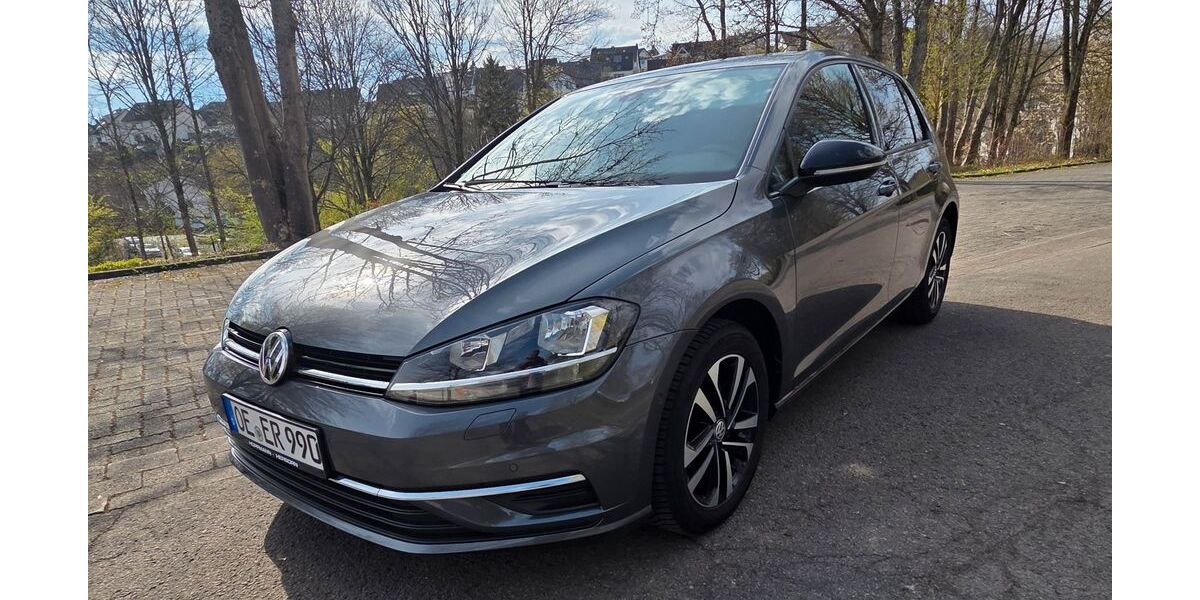 VW Golf 135.000 km 13.100 &euro; Olpe 57462