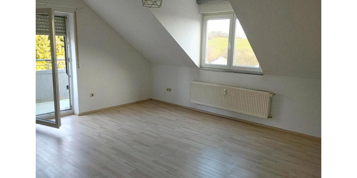 Dachgeschoßwohnung Rennerod - 2 Zimmer, 62 m&sup2;, 106.000&euro; | Angebot:27042555