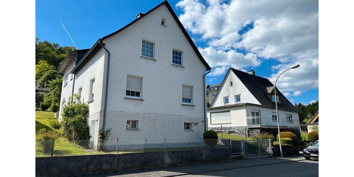 Einfamilienhaus Haiger - 7 Zimmer, 147 m&sup2;, 287.000&euro; | Angebot:22643689