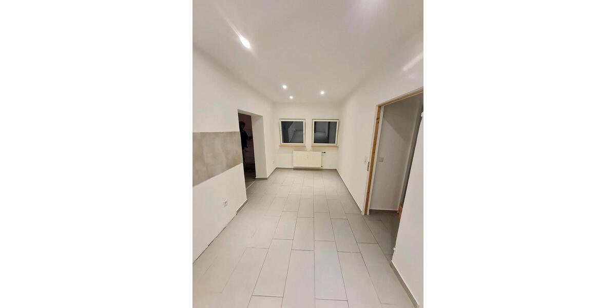 Erdgeschoßwohnung Wissen - 5 Zimmer, 140 m&sup2;, 850&euro; | Angebot:25750550