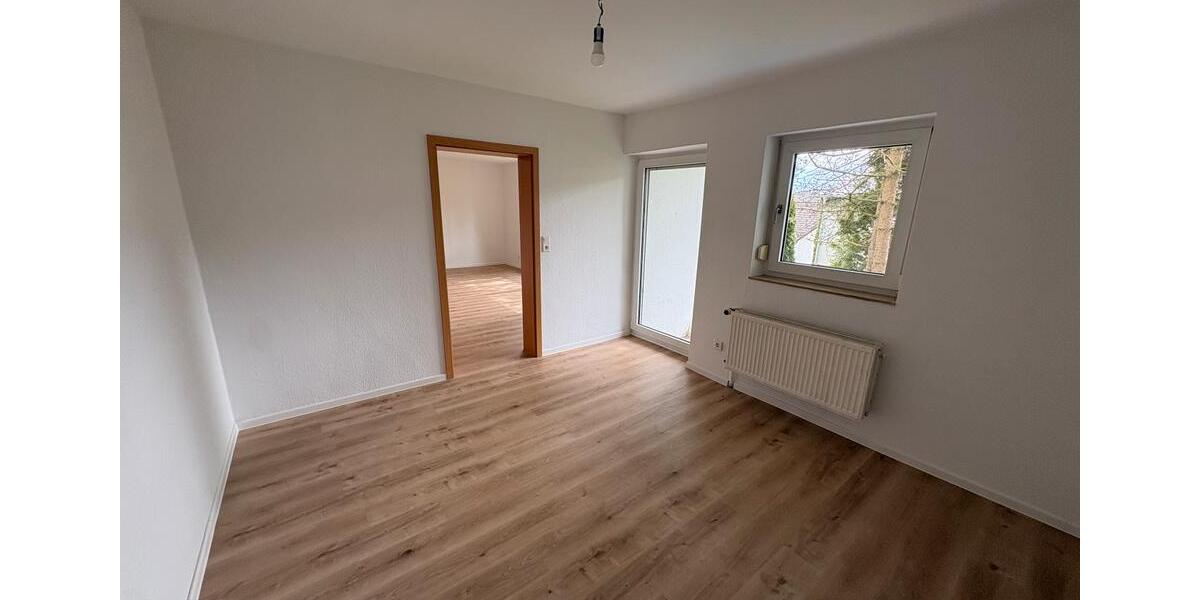 Etagenwohnung Freudenberg - 3 Zimmer, 85 m&sup2;, 680&euro; | Angebot:26040079