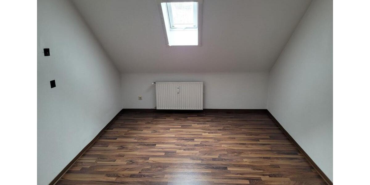 Dachgeschoßwohnung Wilnsdorf - 3 Zimmer, 78 m&sup2;, 510&euro; | Angebot:26669631