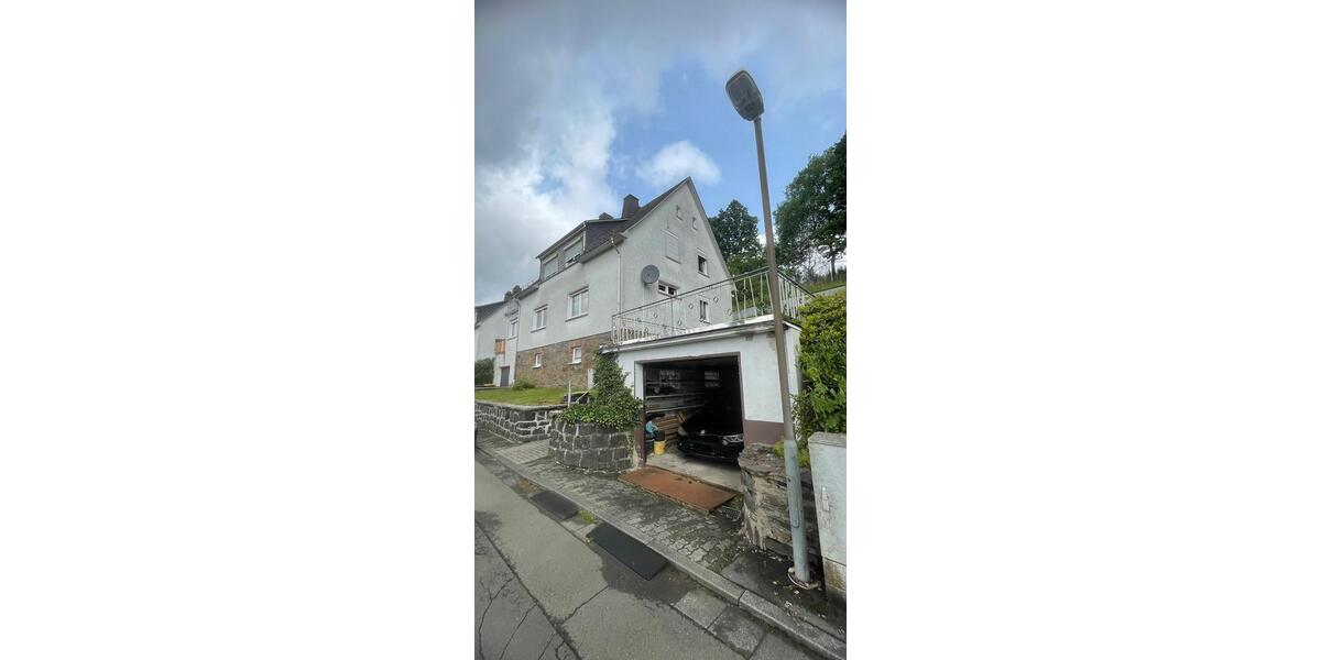 Einfamilienhaus Dietzhölztal - 7 Zimmer, 185 m&sup2;, 225.000&euro; | Angebot:25517741